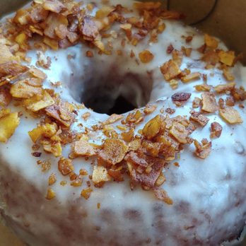 Lovebirds Donuts - Donuts Near Me - Kittery, Maine Lovebirds Donuts - Donuts Near Me - Kittery, Maine