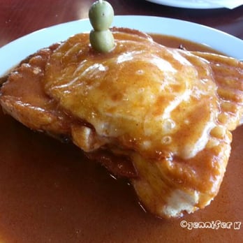 Caldense Bakery & Cafe - Francesinha  ($8.50) - Desserts Near Me - Vaughan, Ontario