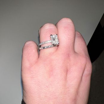 Mark Broumand - Jewelry Near Me - Los Angeles, California
