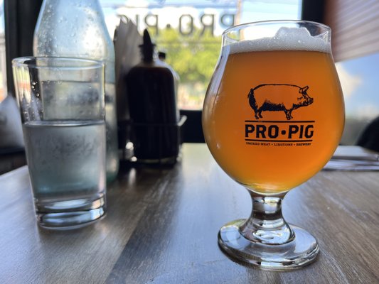 Prohibition Pig - Restaurant by null
