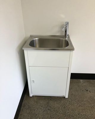 Flagship Plumbing & Drain Cleaning Logo