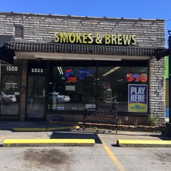 East Main Street Smoke And Brew