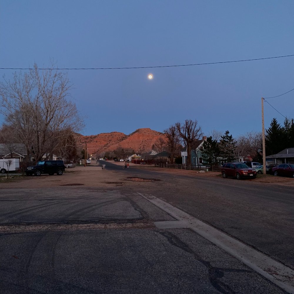 The Cowboy Bunkhouse - Road cowboy bunkhouse is on - Hostels Near Me - Kanab, Utah The Cowboy Bunkhouse - Road cowboy bunkhouse is on - Hostels Near Me - Kanab, Utah