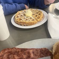 Farmhouse Deli - Waffle