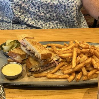 Lazy Dog Restaurant & Bar - Cuban Sandwich - New American Near Me - Cerritos, California
