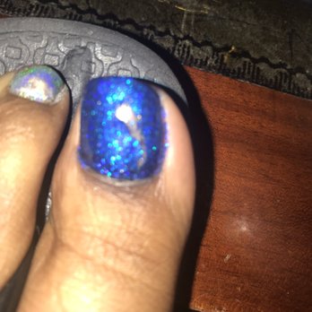 Hot Tips Nail Lounge - big toe = ruined - Nail Salons Near Me - Rockaway, New Jersey