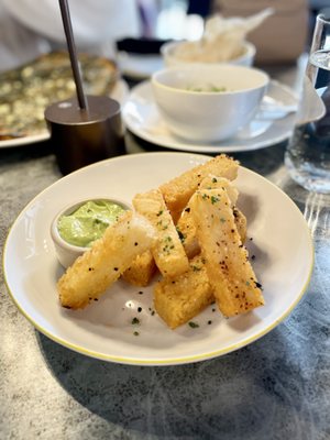 Uccello Lounge by null