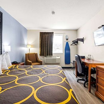 Super 8 by Wyndham Pittsburgh/Monroeville - Guest room - Hotels Near Me - Pittsburgh, Pennsylvania Super 8 by Wyndham Pittsburgh/Monroeville - Guest room - Hotels Near Me - Pittsburgh, Pennsylvania