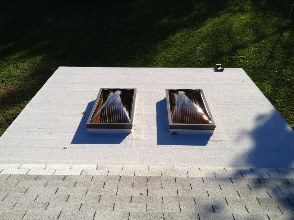 Slide of Pyramid Roofing FLA