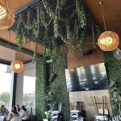 Republica - Patio dining