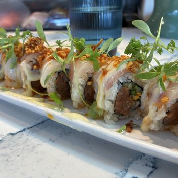 Oto Sushi - Chef's special hand roll at HH ($17) - Sushi Bars Near Me - Laguna Beach, California Oto Sushi - Chef's special hand roll at HH ($17) - Sushi Bars Near Me - Laguna Beach, California