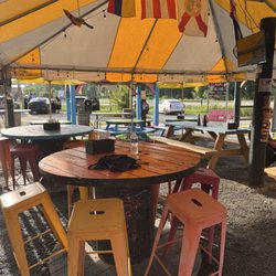 Smokin Gringos - Outdoor seating