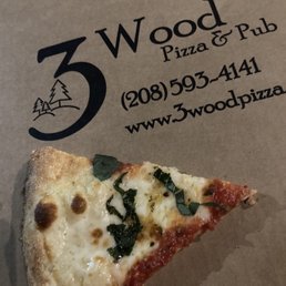 3 Wood Margherita Pizza