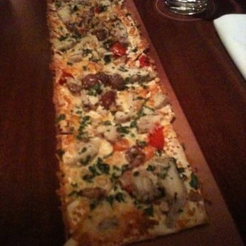 Seasons 52 - Garlic Chicken flatbread - New American Near Me - Costa Mesa, California Seasons 52 - Garlic Chicken flatbread - New American Near Me - Costa Mesa, California