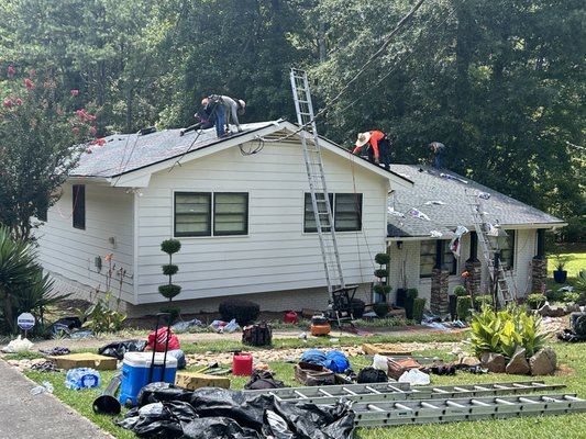 Gonzales Roof Contractor Logo