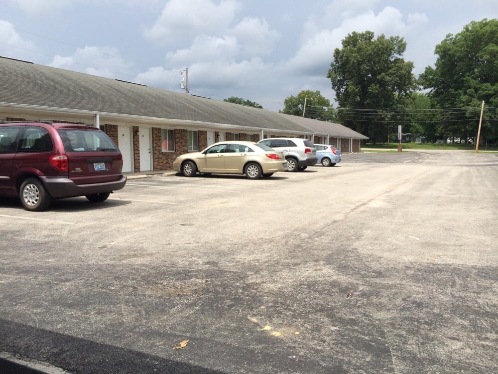 ABNER’S MOTEL Updated September 2024 87 E College Ave, Stanton