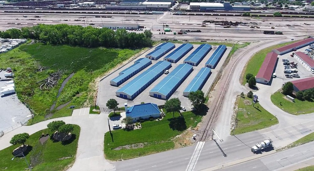 STORAGEMART 21 Photos 6101 Cornhusker Hwy, Lincoln, Nebraska Self