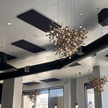 Limón - Decor - Peruvian Near Me - Oakland, California