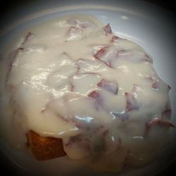 Mammie's Kitchen - Homemade Chipped Beef Gravy on Texas Toast