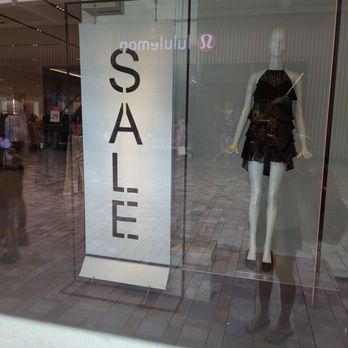Zara - Huge sale day after Christmas - Women's Clothing Near Me - Honolulu, Hawaii Zara - Huge sale day after Christmas - Women's Clothing Near Me - Honolulu, Hawaii