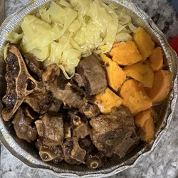 Irie Mon - Oxtails, Steamed Cabbages and yams
