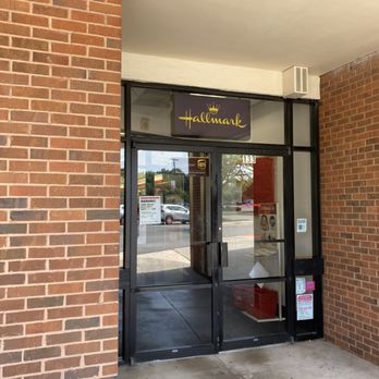CVS Pharmacy - Entrance is kind of on the side - Drugstores Near Me - Ashland, Virginia