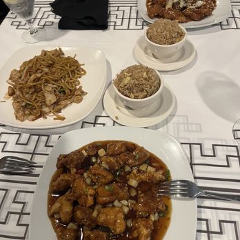 Hsu's Atlanta - Tso chicken, fried rice, chicken lomein, and Fried Sesame Chicken - Chinese Near Me - Atlanta, Georgia Hsu's Atlanta - Tso chicken, fried rice, chicken lomein, and Fried Sesame Chicken - Chinese Near Me - Atlanta, Georgia