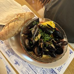 Anglers Restaurant - Spicy mussels