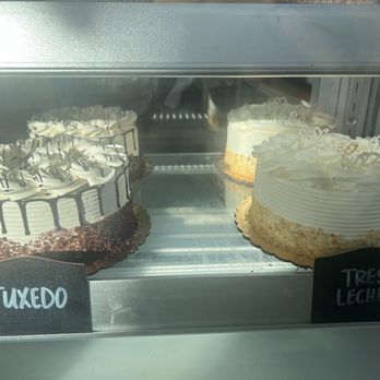 Isabella's Cupcakes & More - Cakes ready for pickup!! - Cupcakes Near Me - Riverside, California Isabella's Cupcakes & More - Cakes ready for pickup!! - Cupcakes Near Me - Riverside, California