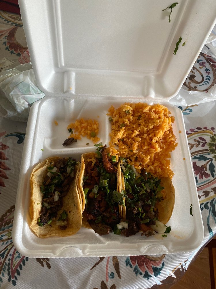 Food from Cilantro Taco Grill
