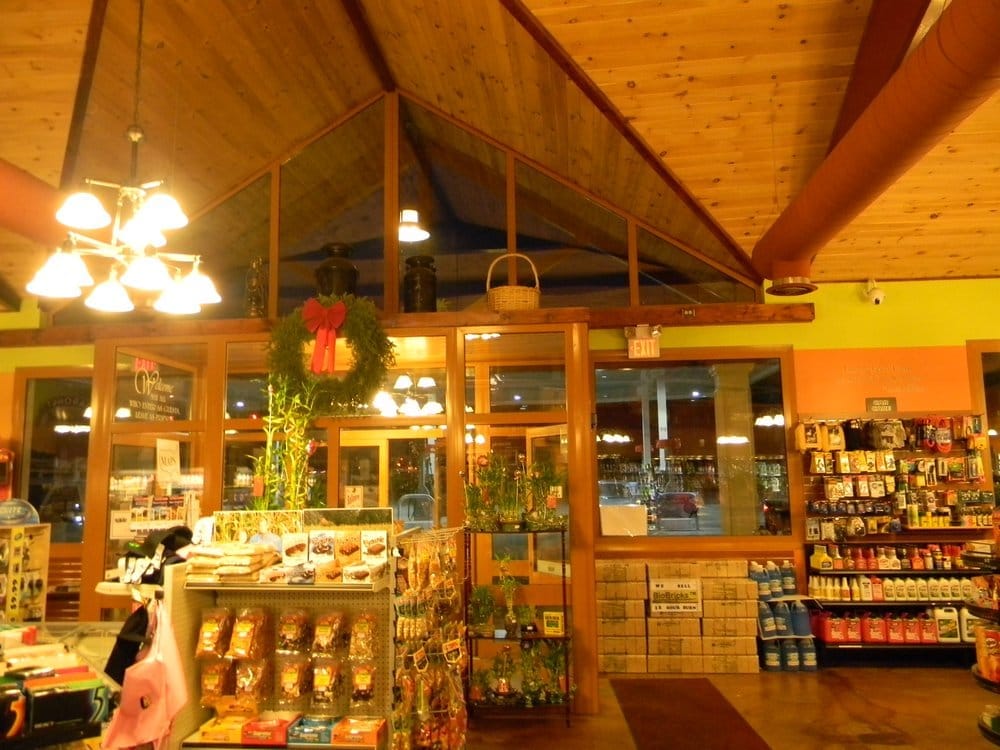 WINZZ Updated September 2024 10 Reviews 3484 E Main St, Waterbury