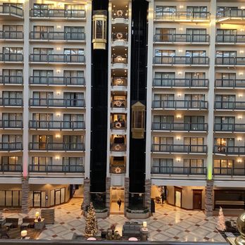 Renaissance Austin Hotel - Elavator - Hotels Near Me - Austin, Texas