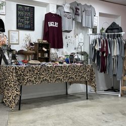 Broke Babe’s Brew - Cute things for sale and a good place for Warner merchandise!