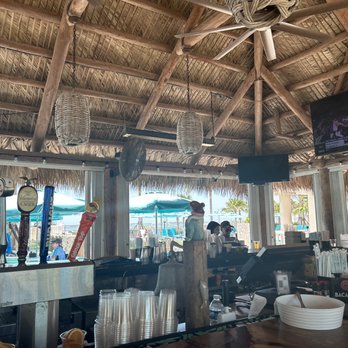 Lido Beach Resort - Tiki bar - Venues & Event Spaces Near Me - Sarasota, Florida