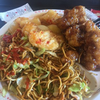 Panda Express - Plate with chow mein, orange chicken and sweet fire chicken - Chinese Near Me - San Diego, California Panda Express - Plate with chow mein, orange chicken and sweet fire chicken - Chinese Near Me - San Diego, California