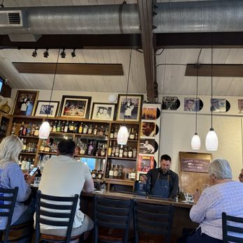 Il Posto Trattoria - Bar - Italian Near Me - Napa, California