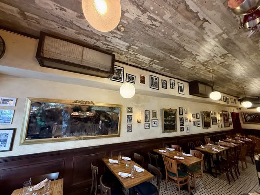 Steak Frites Bistro by null