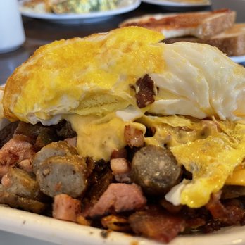Egg Beater Cafe - a plate of breakfast food - Breakfast & Brunch Near Me - Lyons, Illinois
