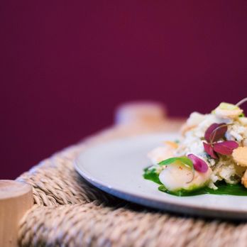 La Maison de Petit Pierre - Salade d'avril, une entrée colorée - French Near Me - Béziers, 34 La Maison de Petit Pierre - Salade d'avril, une entrée colorée - French Near Me - Béziers, 34