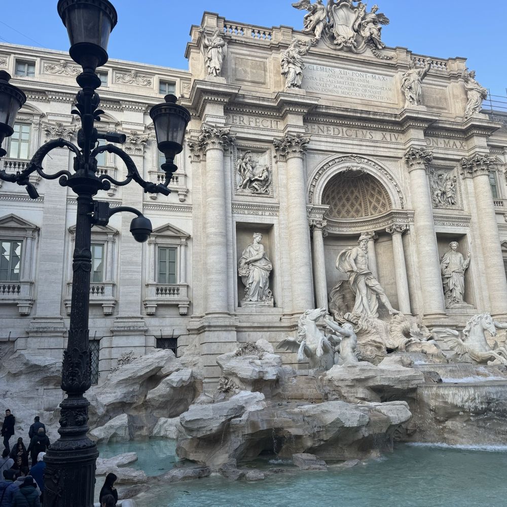 Fontana di Trevi - Landmarks & Historical Buildings Near Me - Rome, RM Fontana di Trevi - Landmarks & Historical Buildings Near Me - Rome, RM