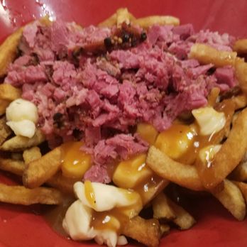 Dunn's - Smoked meat poutine - Poutineries Near Me - Montreal, Quebec Dunn's - Smoked meat poutine - Poutineries Near Me - Montreal, Quebec