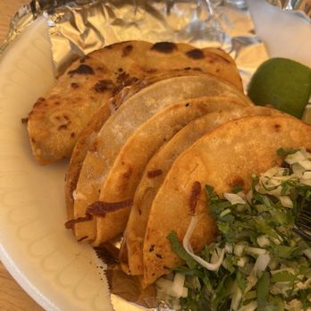Glenn's Taqueria - 3 Quesabirria tacos - Tacos Near Me - Independence, California Glenn's Taqueria - 3 Quesabirria tacos - Tacos Near Me - Independence, California