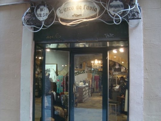 L'Arca Barcelona - Vestidos de novia y moda vintage en Barcelona by null