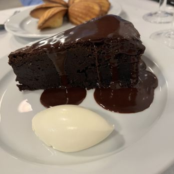 St John Bar and Restaurant - Abbey's chocolate cake and madeleines - British Near Me - London, XGL St John Bar and Restaurant - Abbey's chocolate cake and madeleines - British Near Me - London, XGL