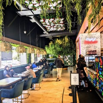 Con Azucar Cafe - Lots of clean well lit space. - Bakeries Near Me - Sacramento, California
