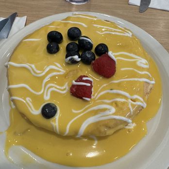 Aloha Kitchen - Soufflé magnificence! - Breakfast & Brunch Near Me - Honolulu, Hawaii