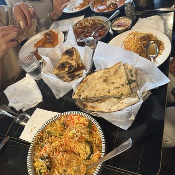 Daddy Ji Finest Indian Cuisine - Biryani, naan, Garlic Curry, Malai Kofta / Kofta Curry, Dal Makhani - Indian Near Me - Claremont, California