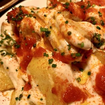 Cachitos - Patatas in aioli - Tapas Bars Near Me - Barcelona, B Cachitos - Patatas in aioli - Tapas Bars Near Me - Barcelona, B