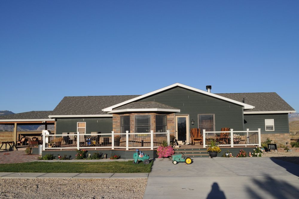 BRITTAIN’S REMODEL AND CUSTOM HOMES 3539 Cooper Ln, Cody, Wyoming