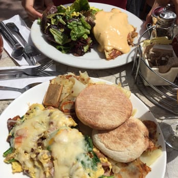 Cafe M - Great breakfast in a great location - Breakfast & Brunch Near Me - Berkeley, California